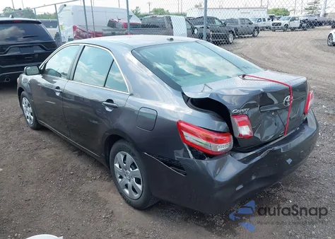 2011 Toyota Camry Se/Le/Xle z USA, uszkodzony, nr VIN 4T4BF3EK6BR156429